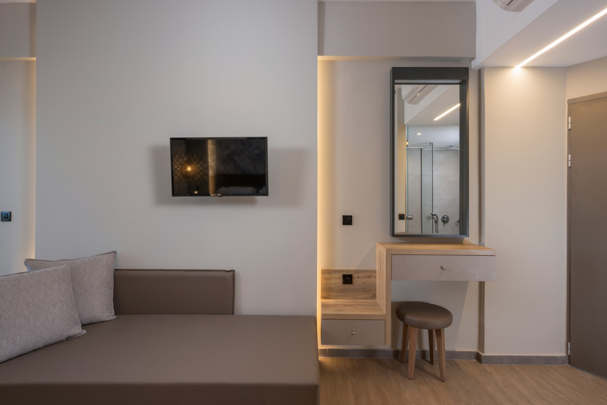 MARE BLUE SUITES Adults only 16+