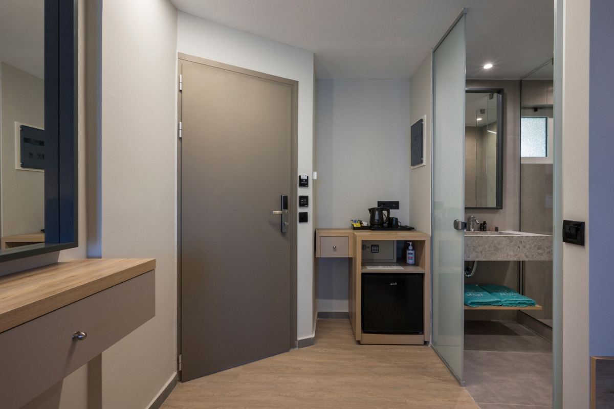 MARE BLUE SUITES Adults only 16+