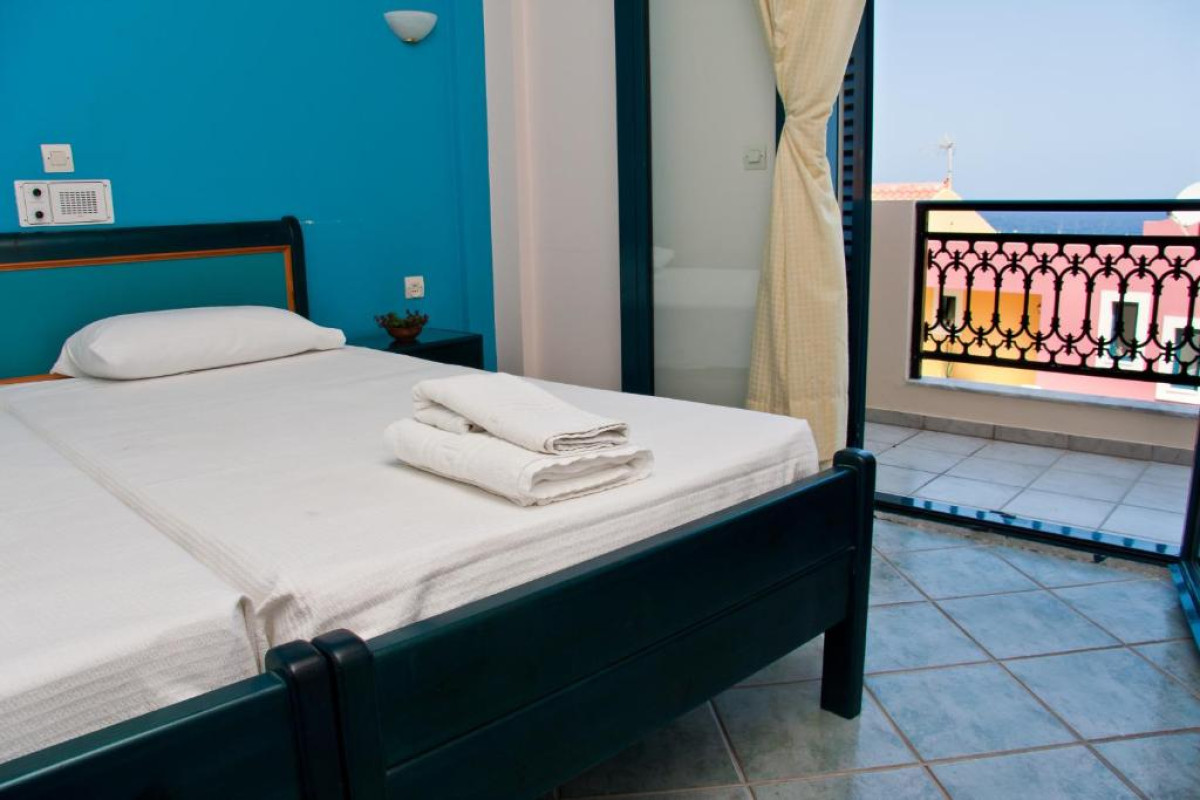 Marelina Villas Panormo