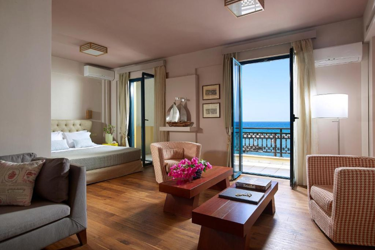 Marelina Villas Panormo