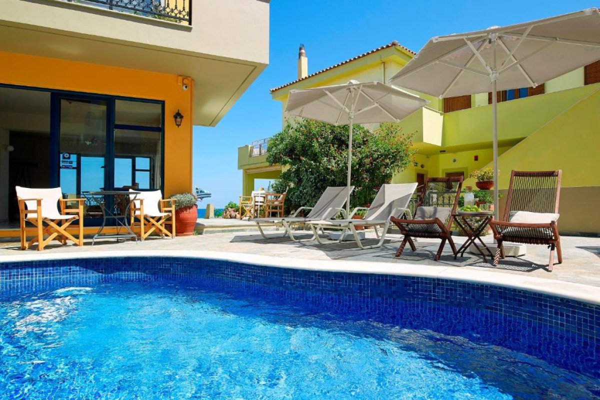 Marelina Villas Panormo