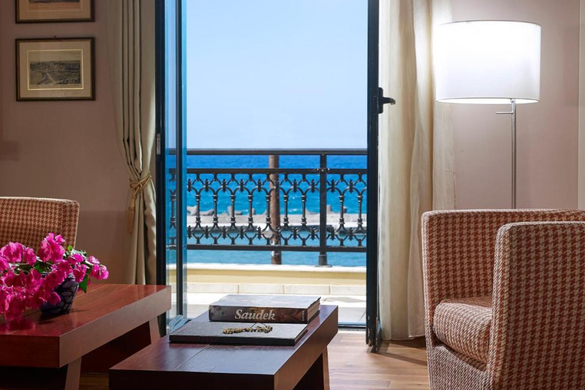 Marelina Villas Panormo