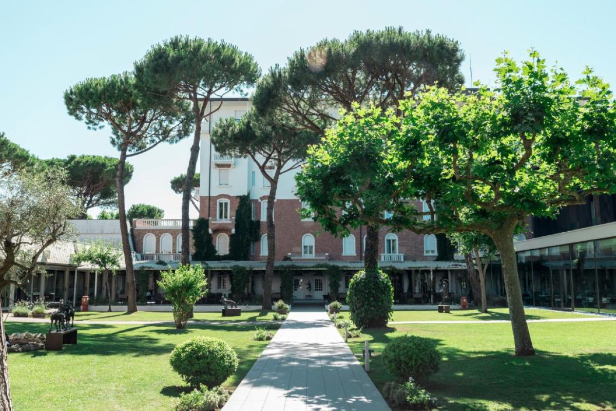 MAREPINETA RESORT