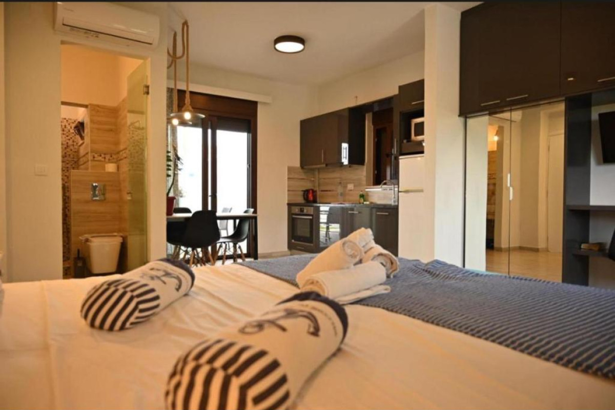 Maria Apartments Lourdata