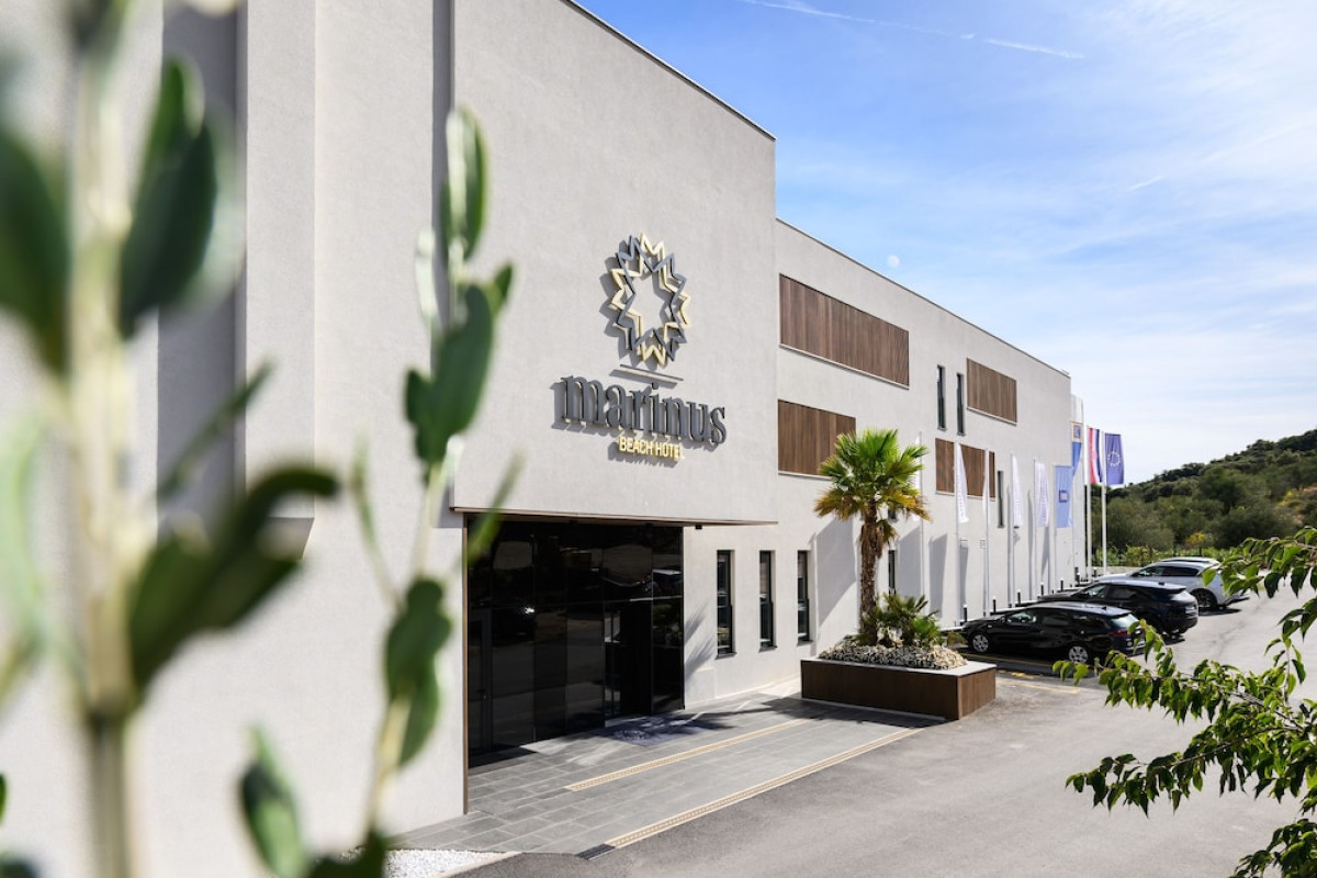 Marinus Beach Hotel