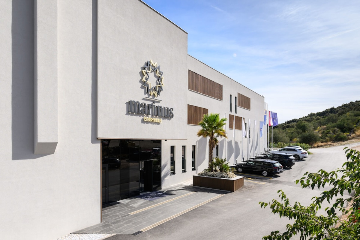Marinus Beach Hotel