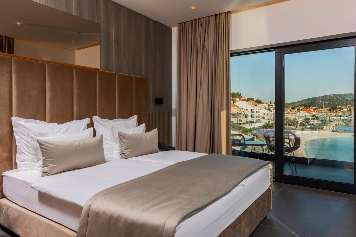 Marinus Beach Hotel