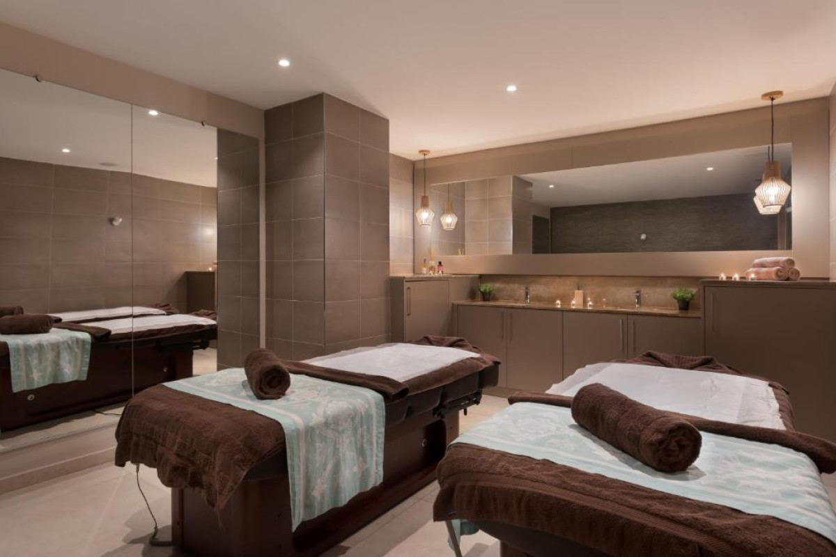 Maritim Antonine Hotel & Spa