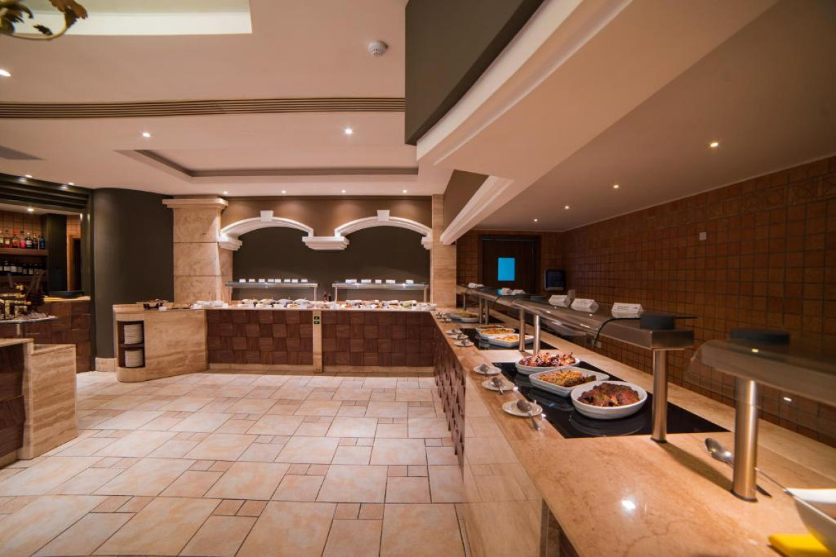 Maritim Antonine Hotel & Spa