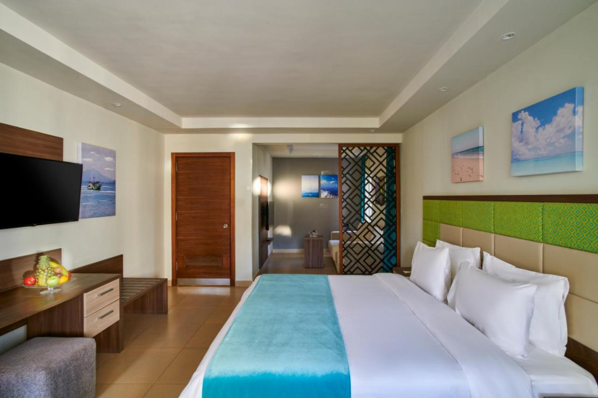 JOLIE VILLE RESORT & CASINO