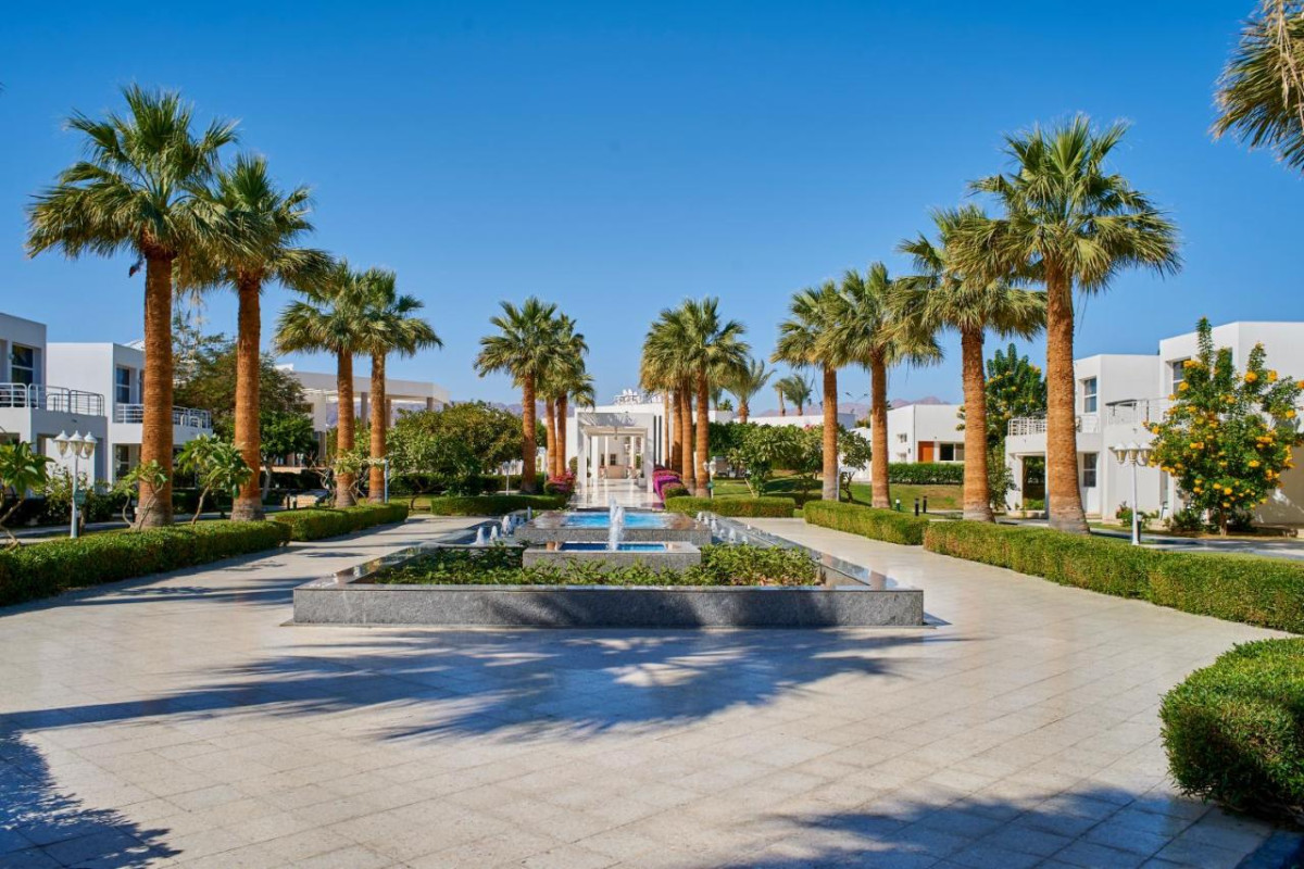 JOLIE VILLE RESORT & CASINO