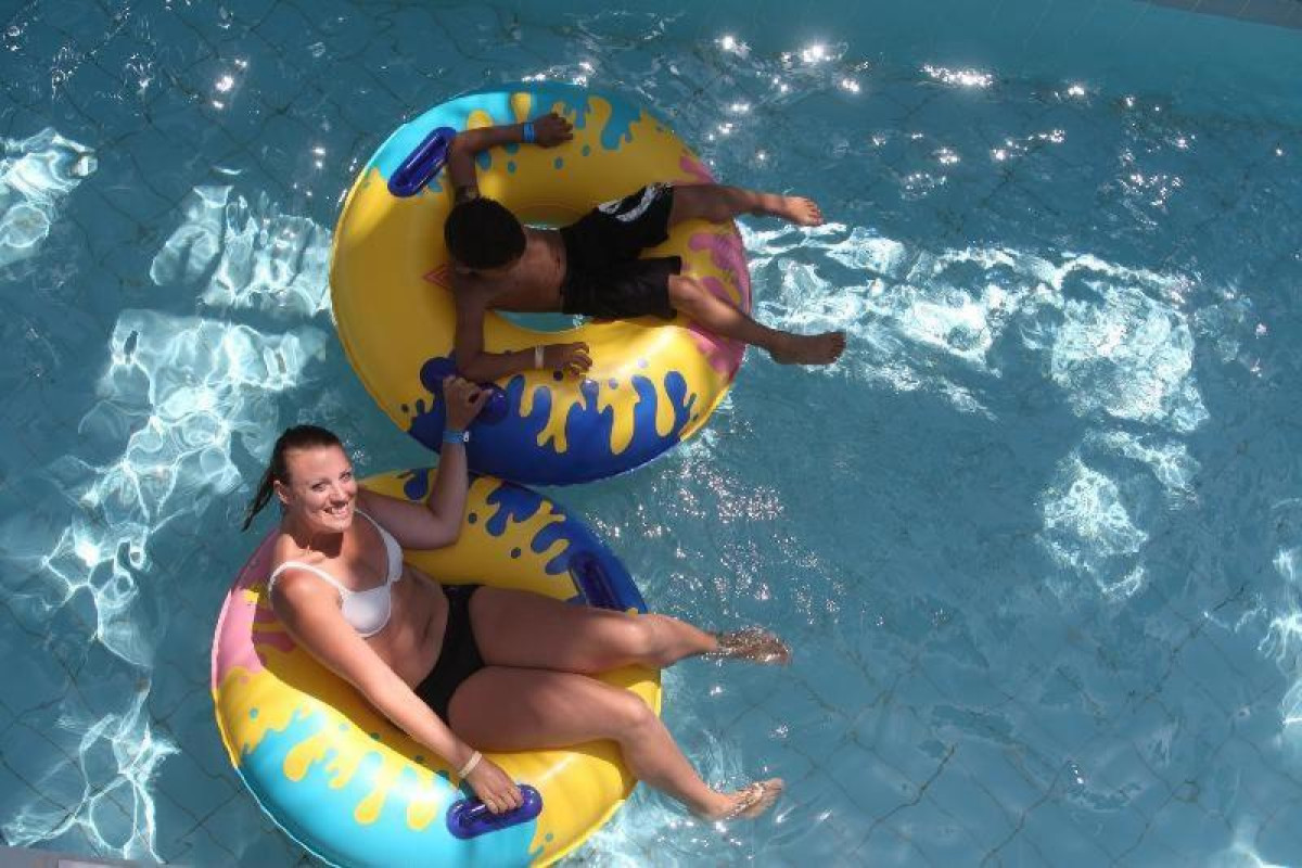 Marlita Beach Hotel Apartments