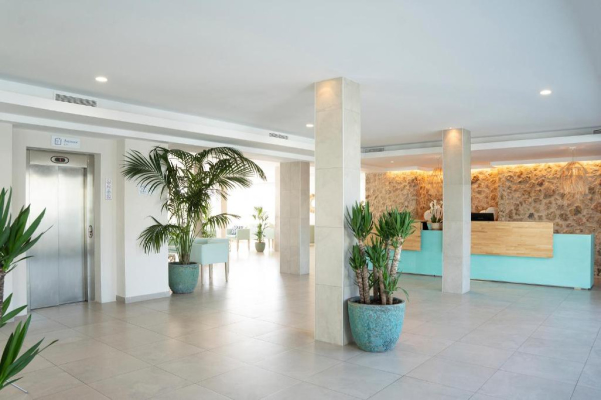 MarSenses Ferrera Blanca Hotel Family