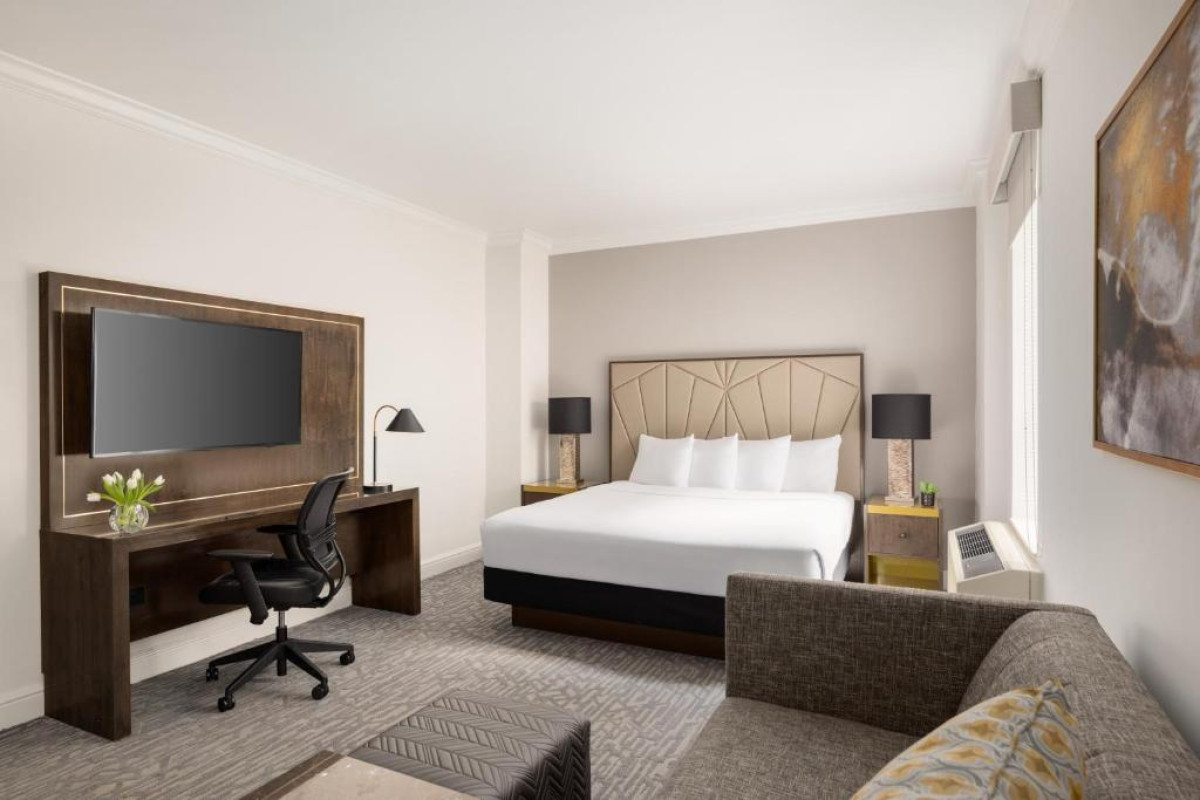 Martinique New York on Broadway, Curio Collection by Hilton