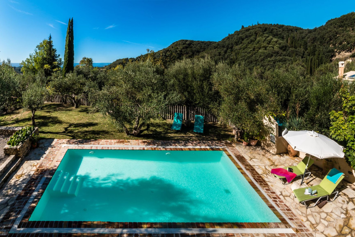 Mastrogiannis Country Retreat