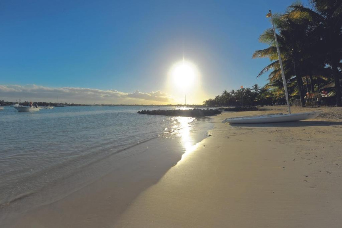 Mauricia Beachcomber Resort and Spa