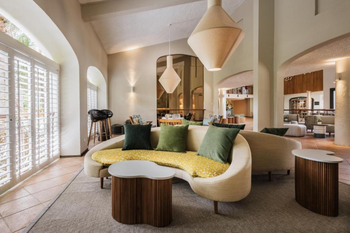 Mauricia Beachcomber Resort and Spa