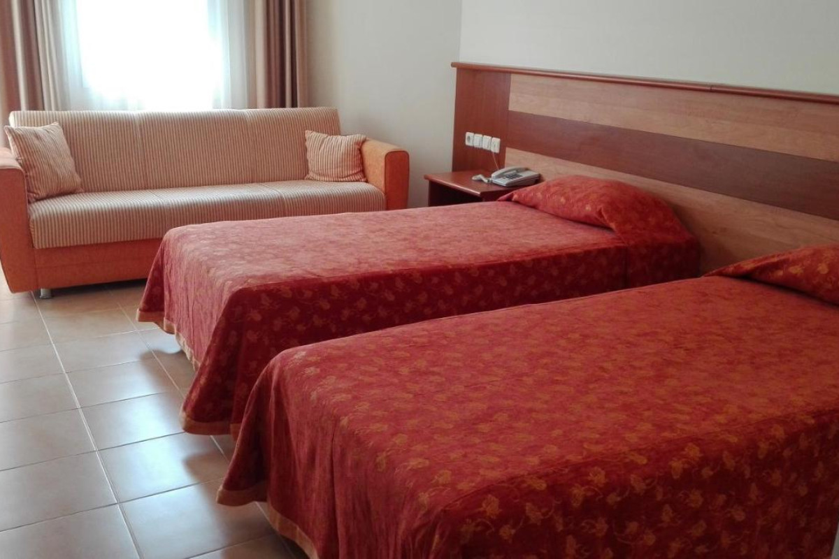 MAVRUKA HOTEL