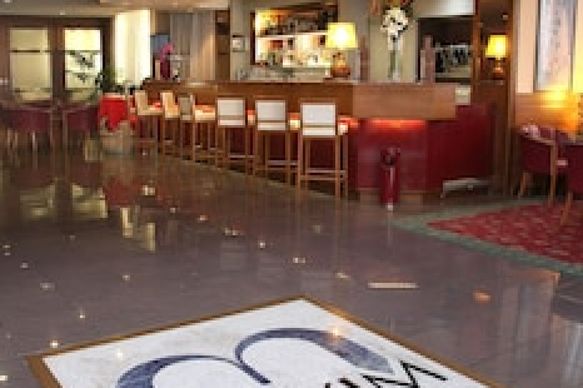 HOTEL MAXIM