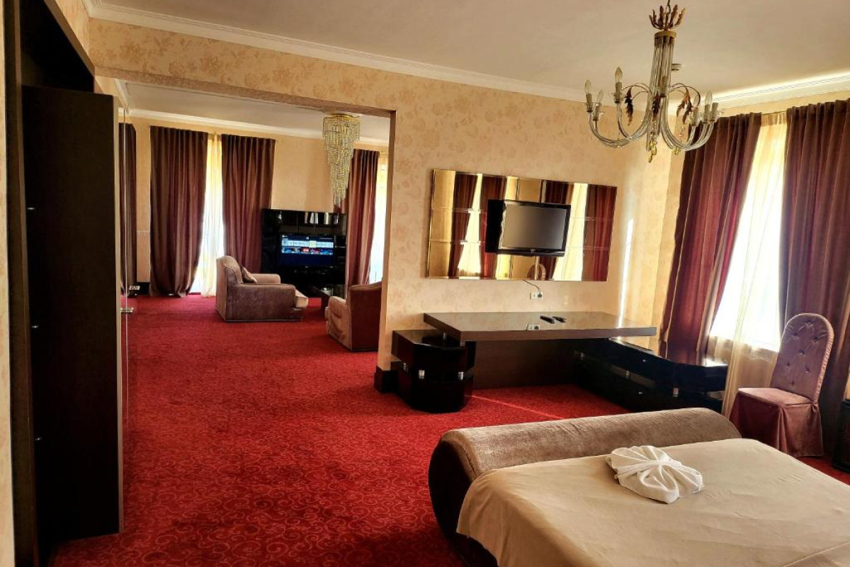 Maxim Pasha Hotel