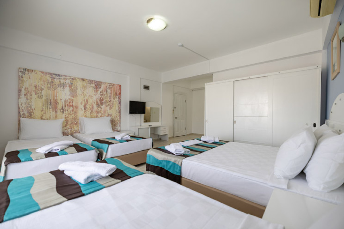 MaxSea Beach Hotel