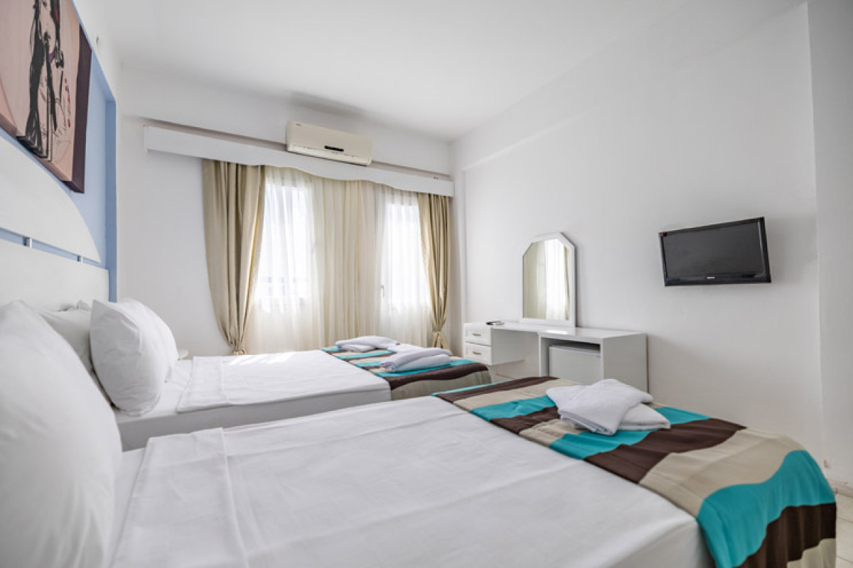 MaxSea Beach Hotel