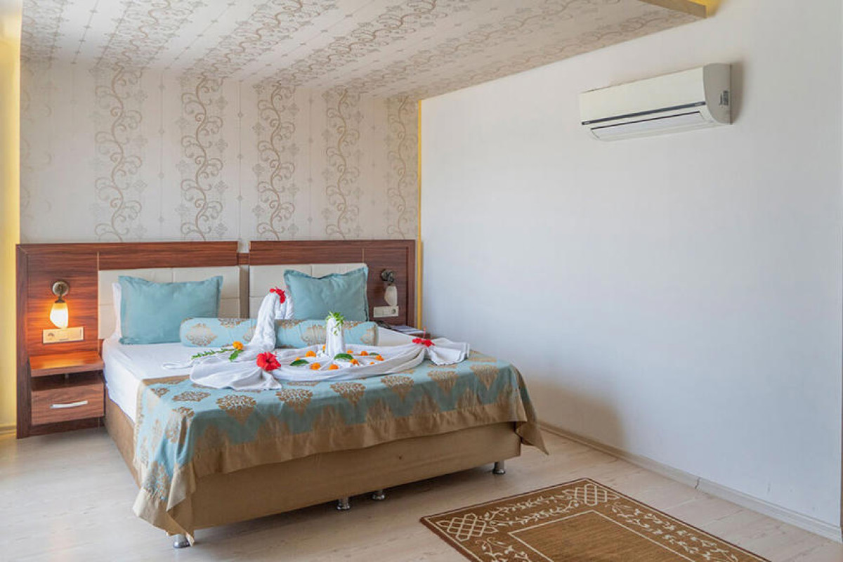 Maya World Park Hotel