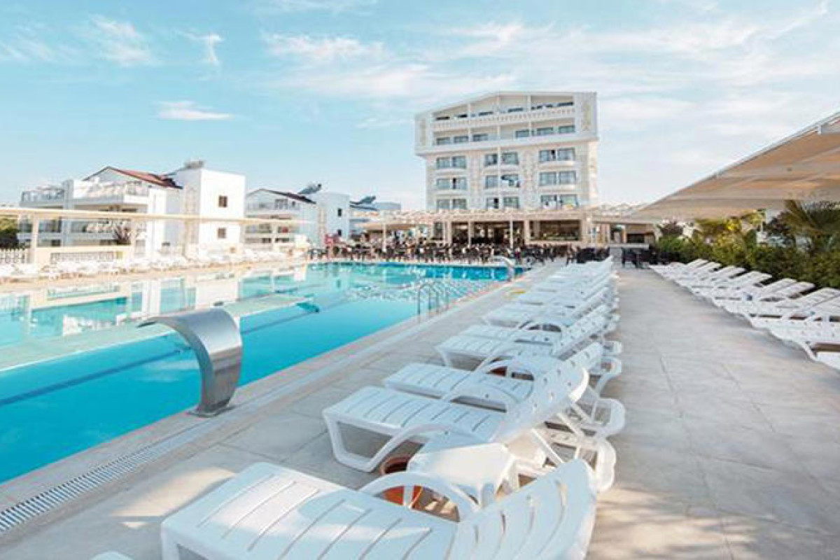 Maya World Park Hotel