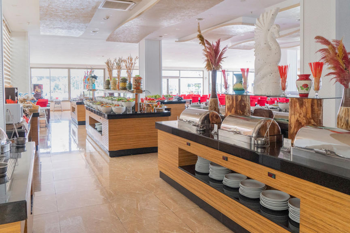 Maya World Park Hotel