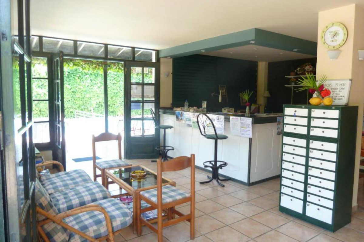 Mayflower Apartments Corfu