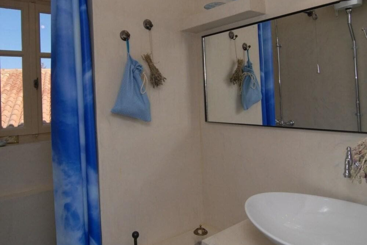 Mazaraki Guesthouse