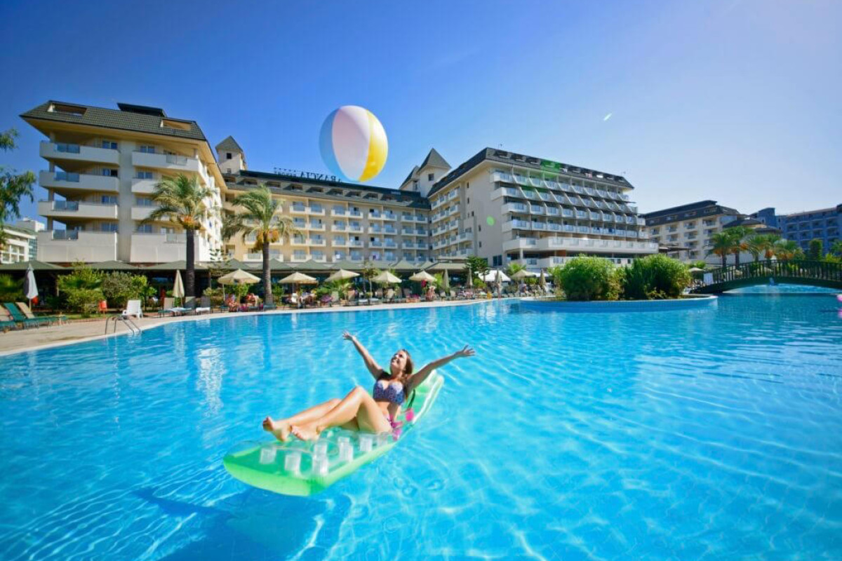 M.C. ARANCIA RESORT HOTEL