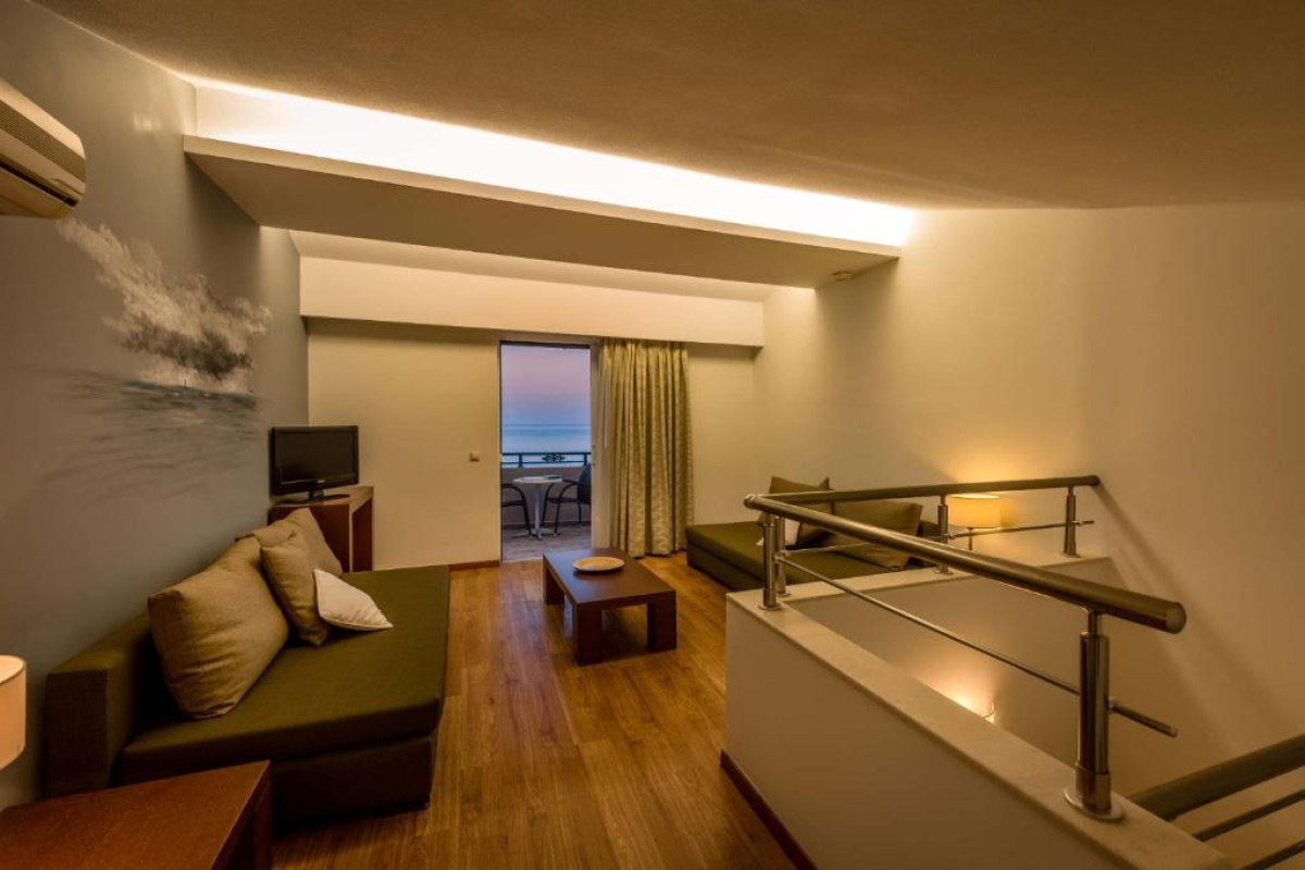 MEDITERRANEAN BEACH RESORT - LAGANAS