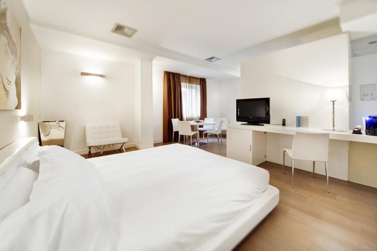 Mediterraneo Palace