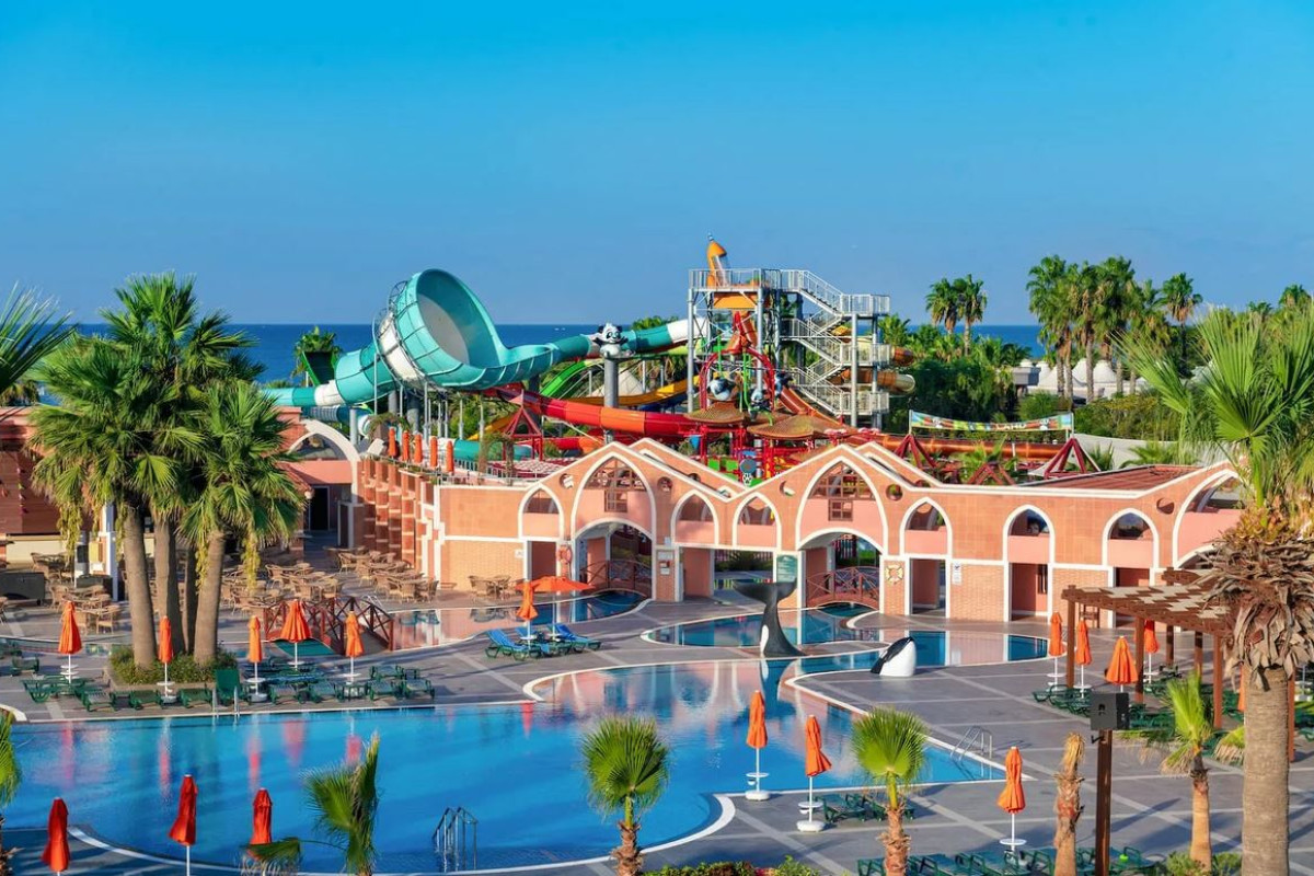 MEGASARAY CLUB BELEK