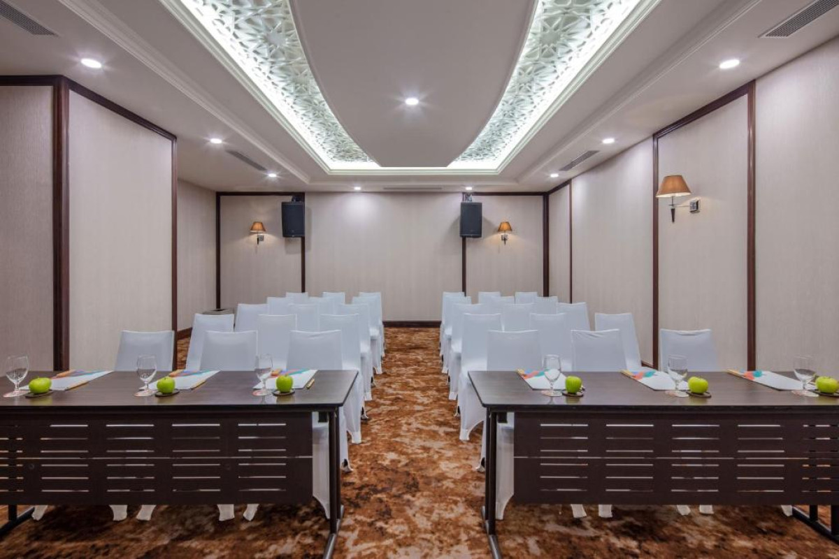 Melia Vinpearl Danang Riverfront