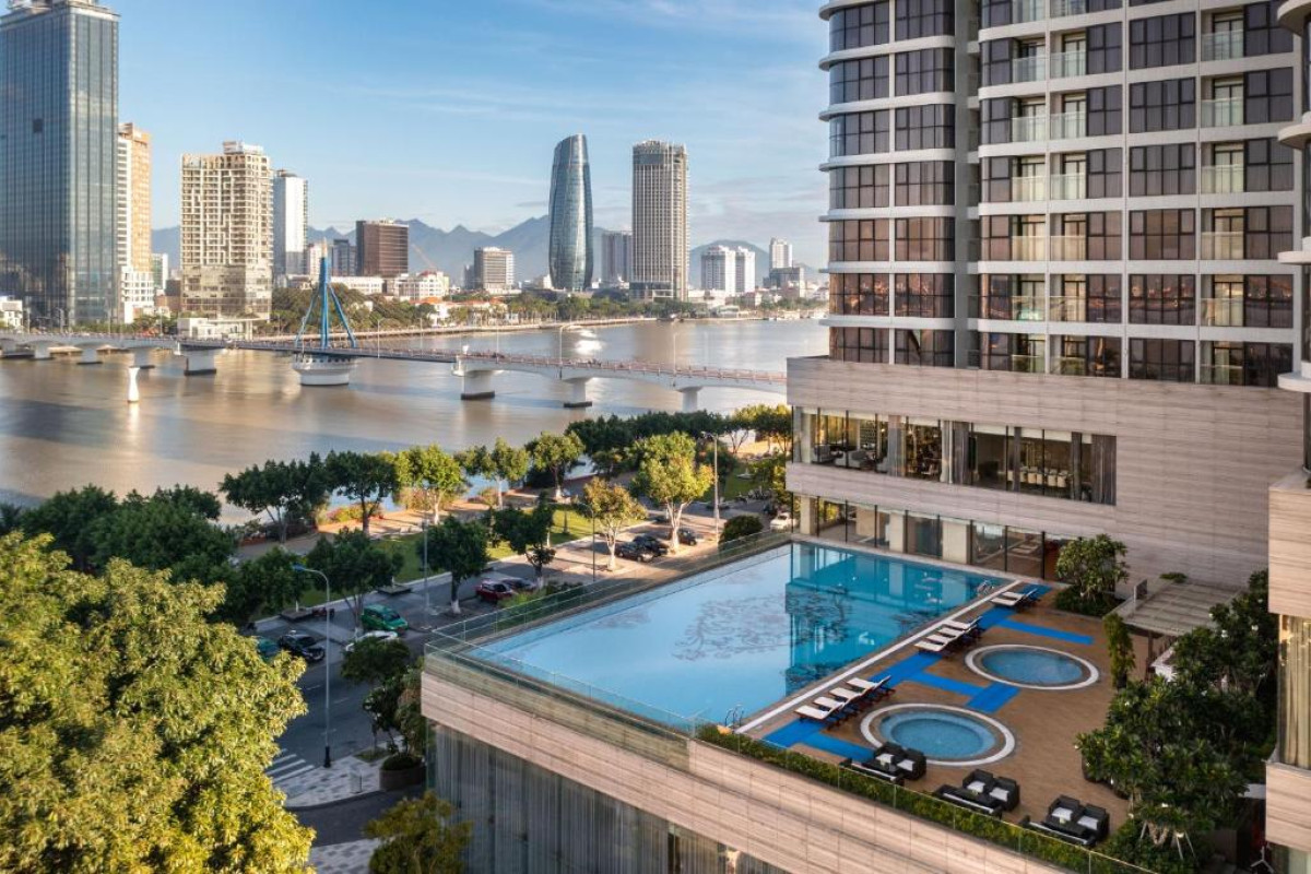 Melia Vinpearl Danang Riverfront