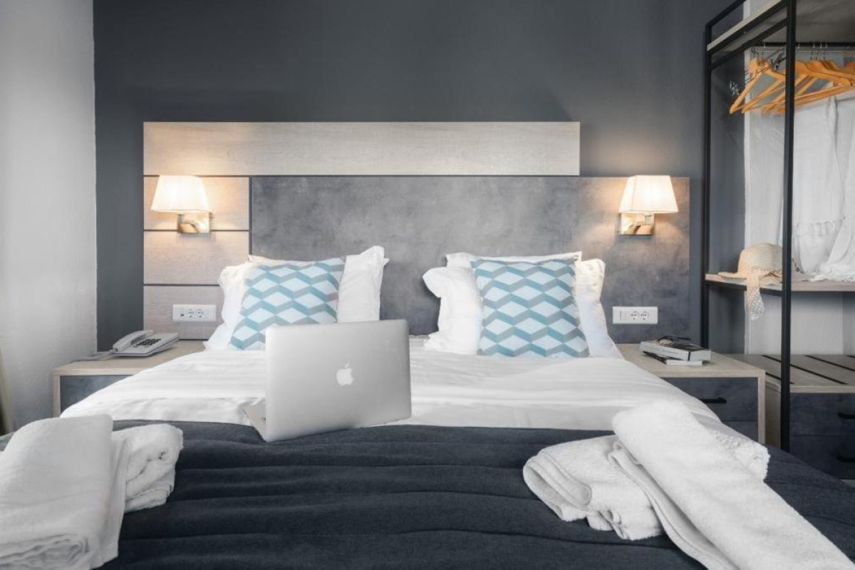 Meliton Inn Hotel and Suites