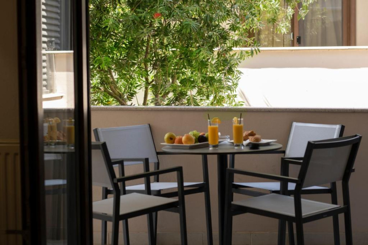 Meliton Inn Hotel and Suites