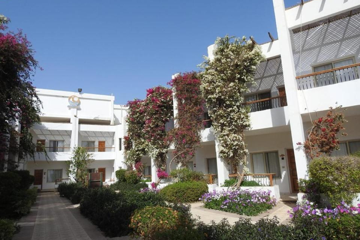 MENAVILLE RESORT