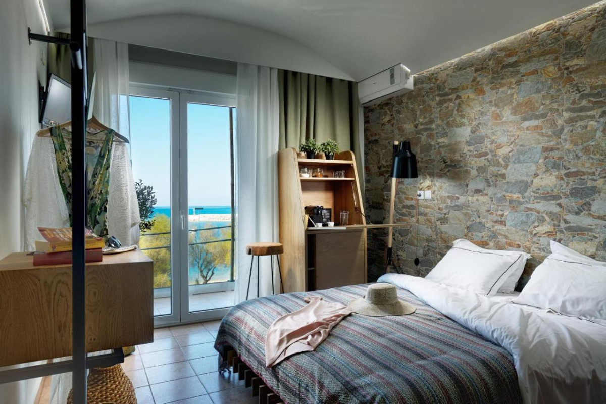 MENEL THE TREE HOUSE HOTEL (Limenaria)