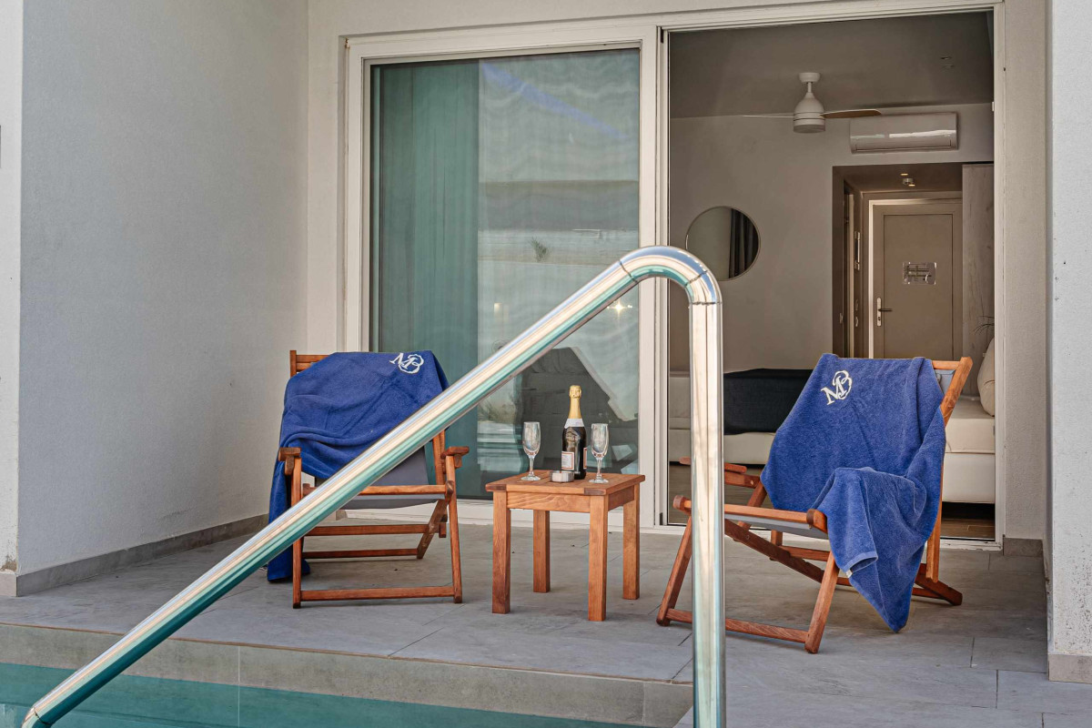 Mer Bleu Beach Hotel