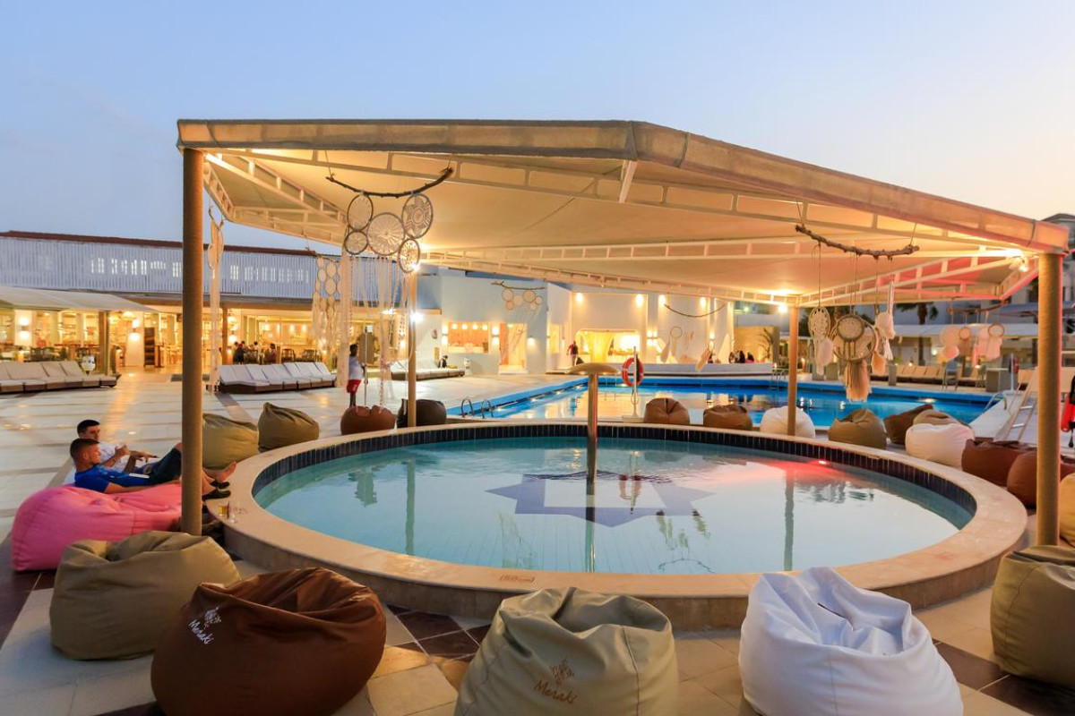MERAKI RESORT (ADULTS ONLY +16)