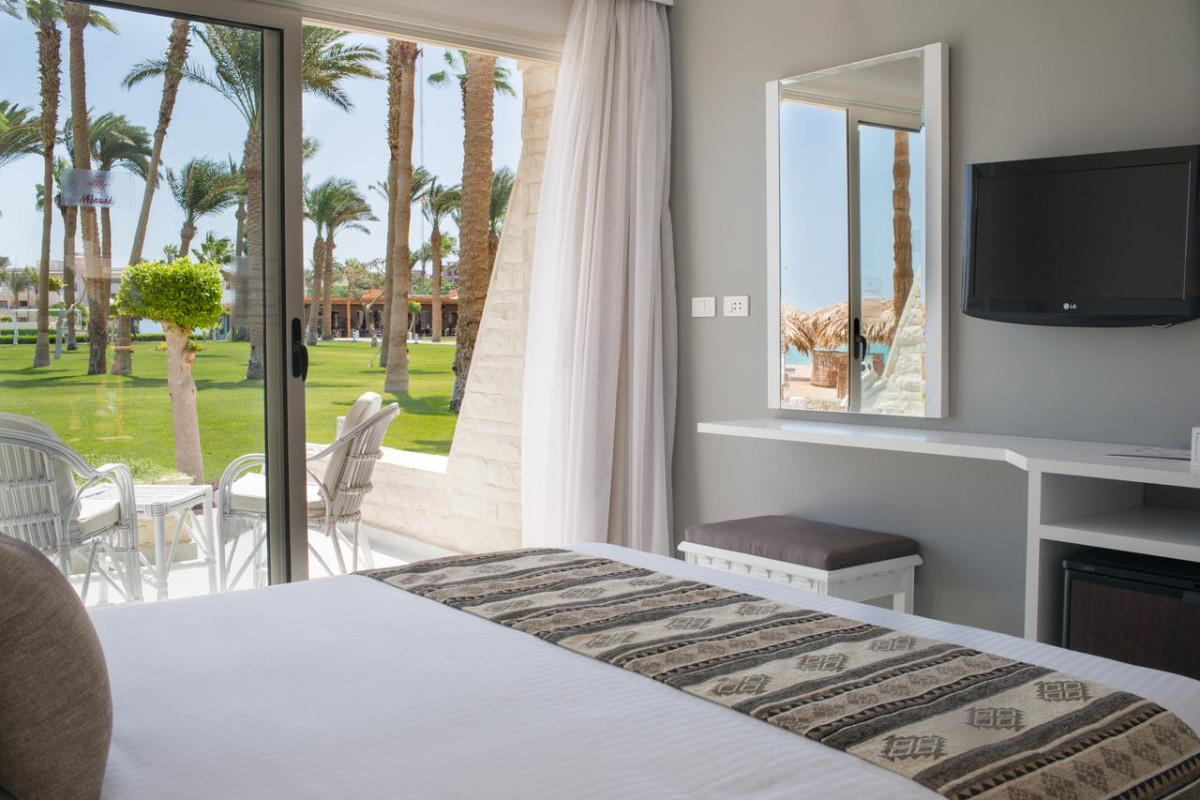 MERAKI RESORT (ADULTS ONLY +16)
