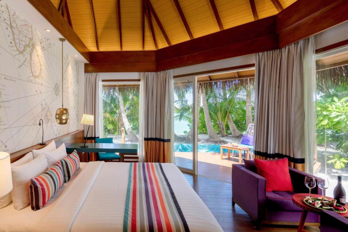 Mercure Maldives Kooddoo Resort
