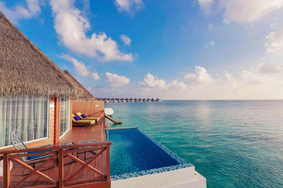 Mercure Maldives Kooddoo Resort