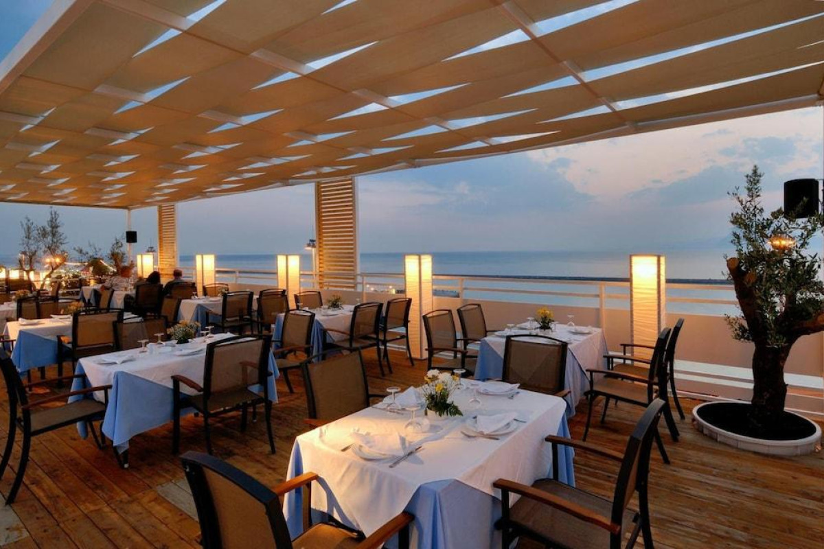 Mercure Patras Astir