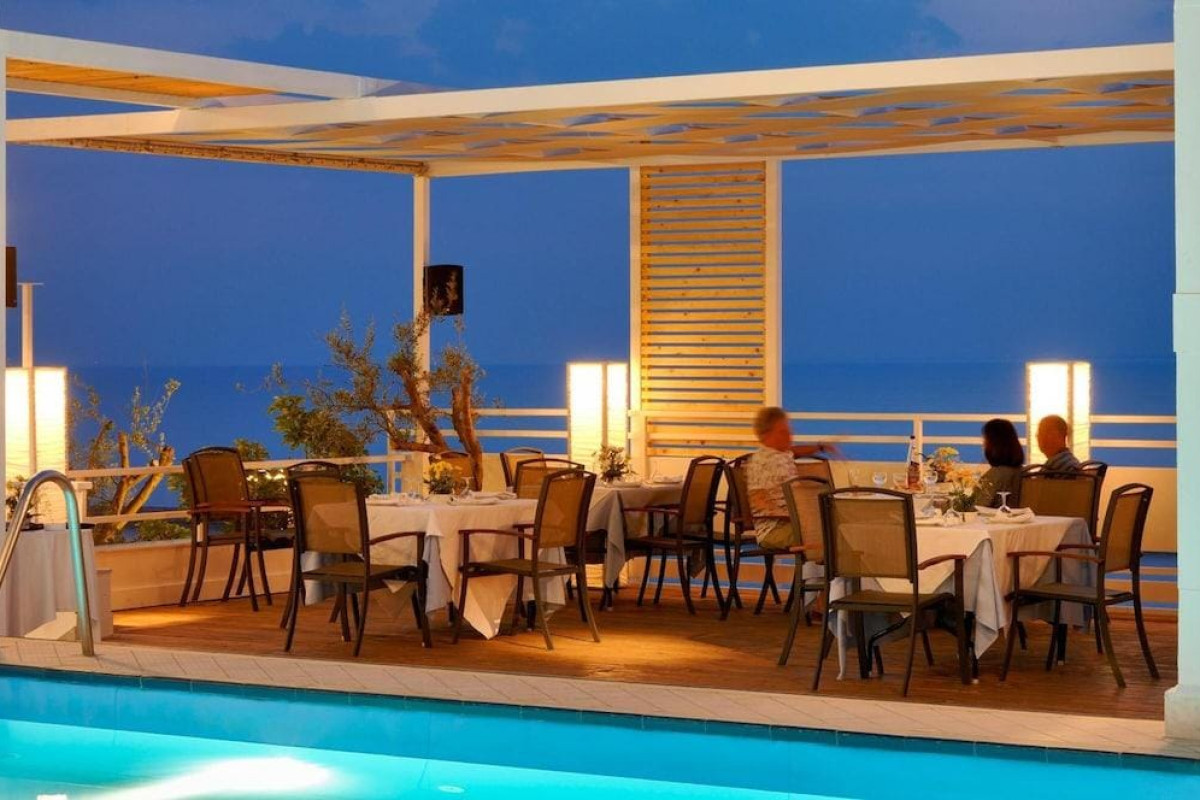 Mercure Patras Astir