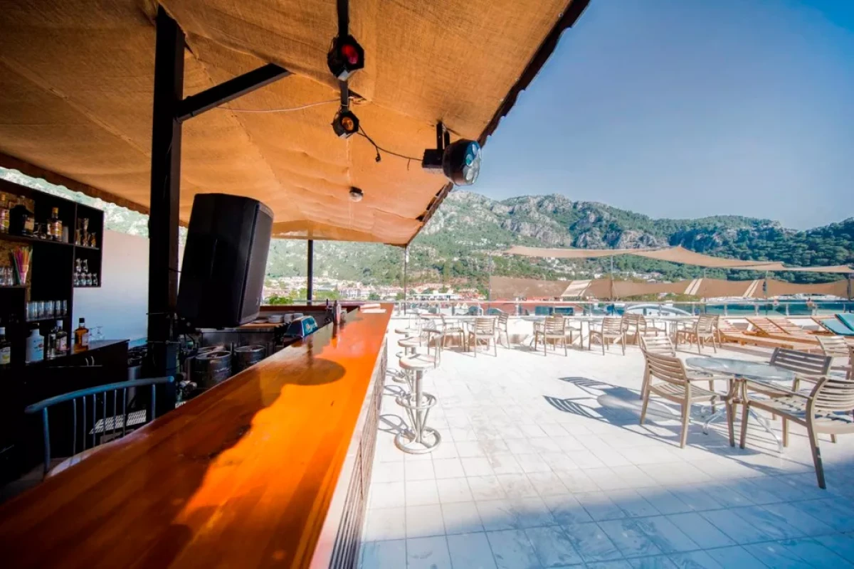 MERIC HOTEL