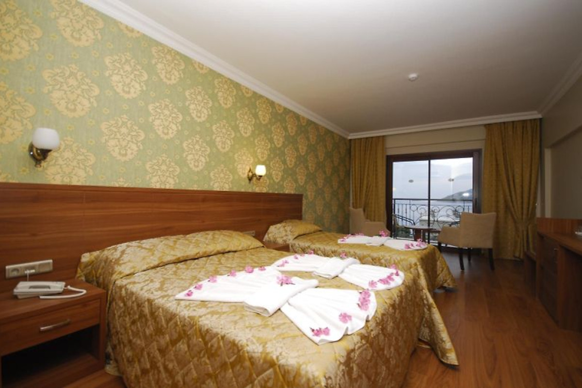 MERIL CLUB HOTEL TURUNC